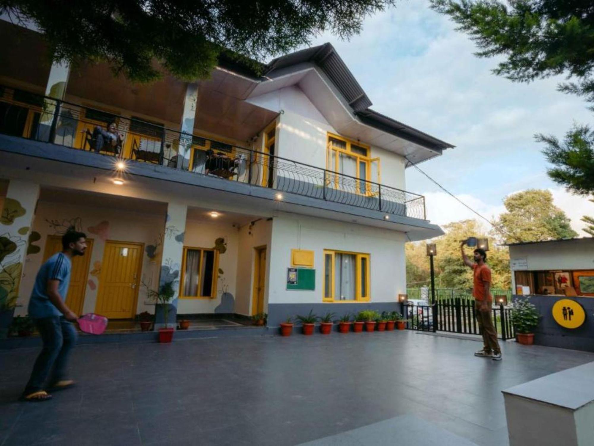 The Hosteller Bir מראה חיצוני תמונה