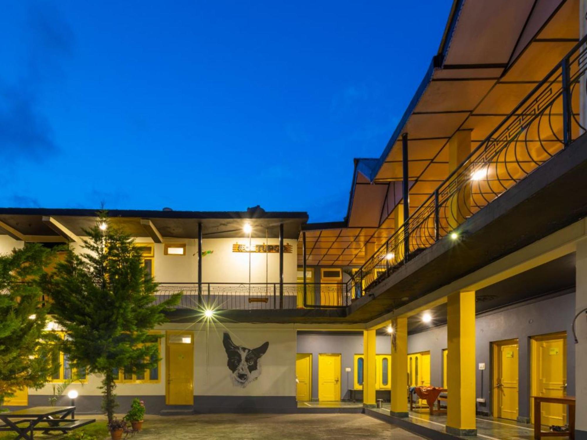 The Hosteller Bir מראה חיצוני תמונה